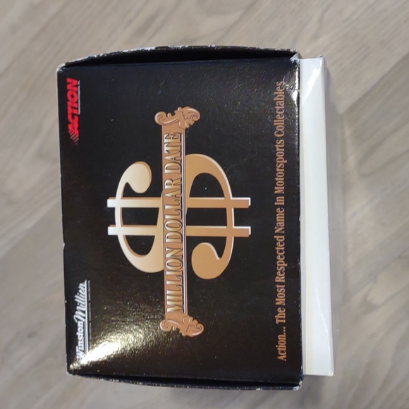 Nascar collection Jeff Gordon car Bank - Picture 7 of 9